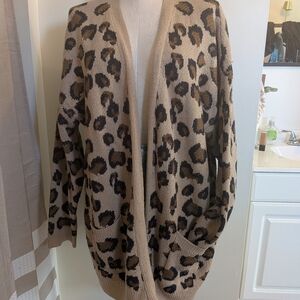 Stylish Leopard Print Cardigan